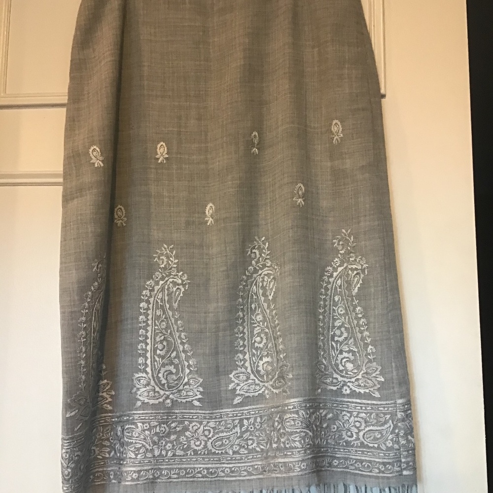 Midi Skirt with tassels